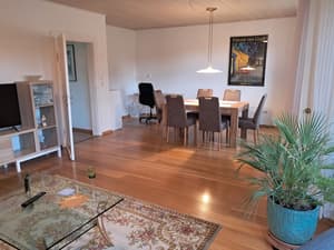 thumbnail: In-room dining