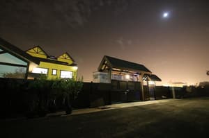 thumbnail: Exterior