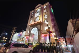 thumbnail: Front of property