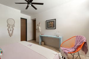 thumbnail: In-room dining