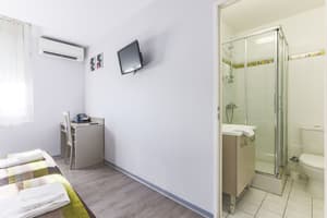thumbnail: Bathroom