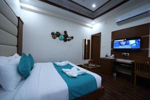 thumbnail: Room