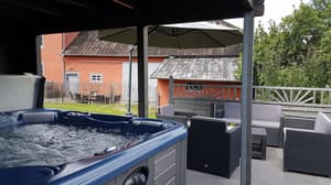 thumbnail: Terrace/patio