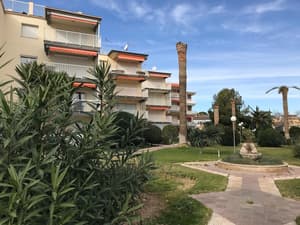 thumbnail: Front of property