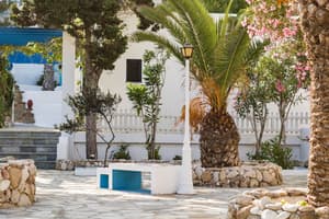 thumbnail: Courtyard