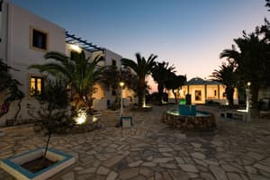 thumbnail: Courtyard
