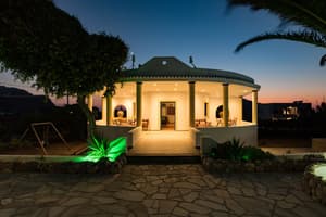thumbnail: Reception hall