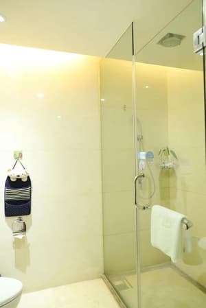 thumbnail: Bathroom shower