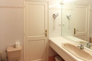 thumbnail: Bathroom