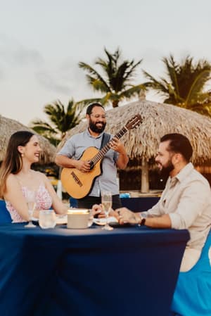 thumbnail: Restaurant