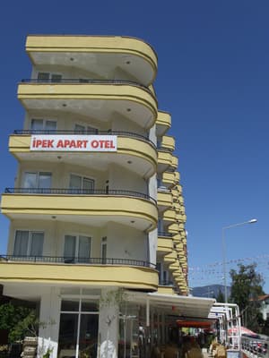 thumbnail: Front of property