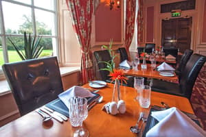 thumbnail: Restaurant