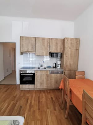 thumbnail: In-room dining