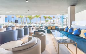 thumbnail: Bar (on property)