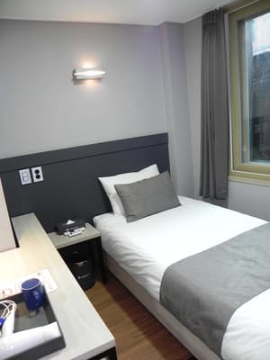 thumbnail: Room