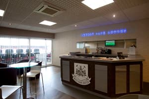 thumbnail: Corner Bar