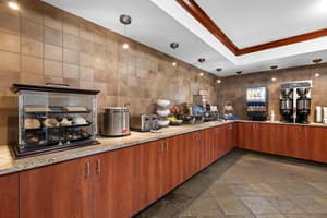 thumbnail: Breakfast area