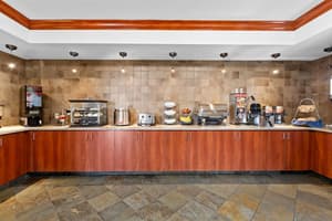thumbnail: Breakfast area