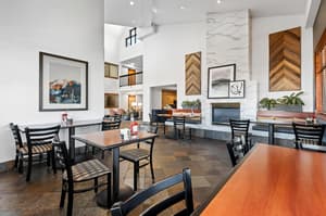 thumbnail: Breakfast area