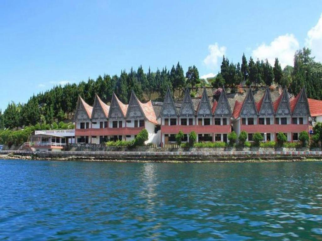33db1badb91e8511f9f2ca7b8f05b3a8.jpeg