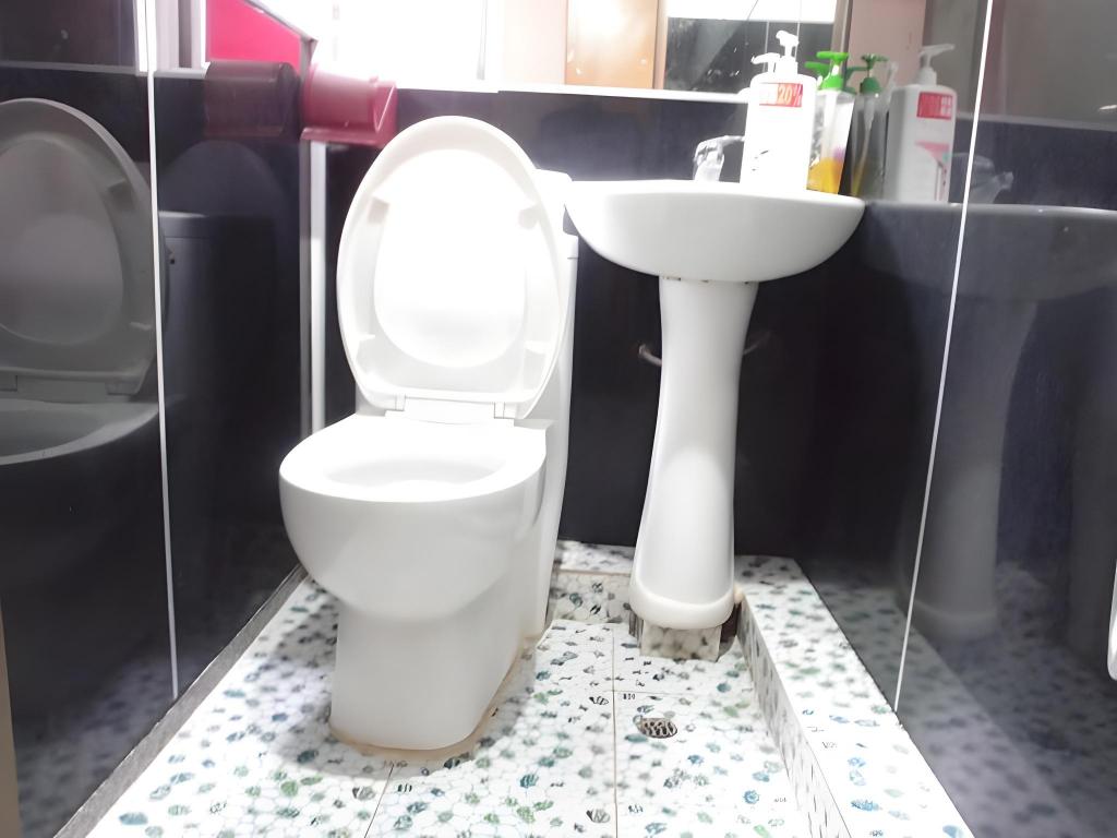 d7c08076548b4bf3ac6054b84caff7c9.jpeg