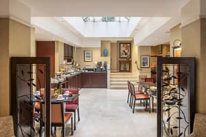 thumbnail: Breakfast area