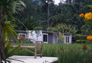 thumbnail: Exterior