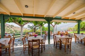 thumbnail: Breakfast area