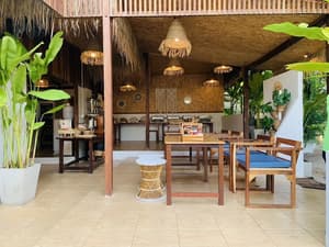 thumbnail: Interior