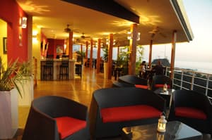 thumbnail: Bar (on property)