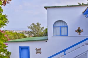 thumbnail: Exterior