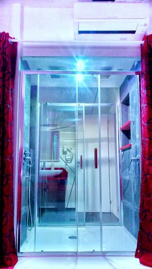 thumbnail: Bathroom shower