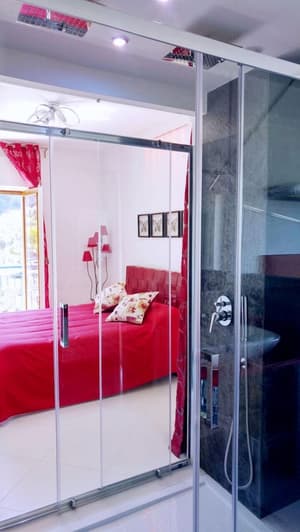 thumbnail: Bathroom shower