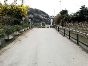 thumbnail: Parking