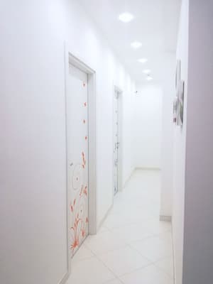 thumbnail: Hallway