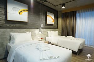 thumbnail: Room