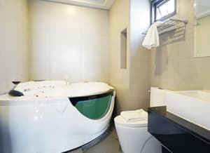 thumbnail: Bathroom