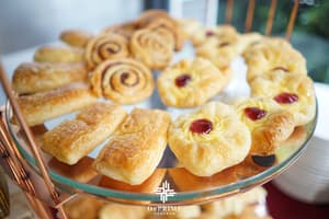thumbnail: Breakfast buffet