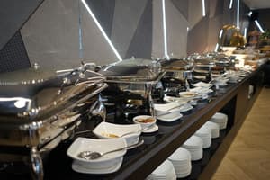 thumbnail: Restaurant