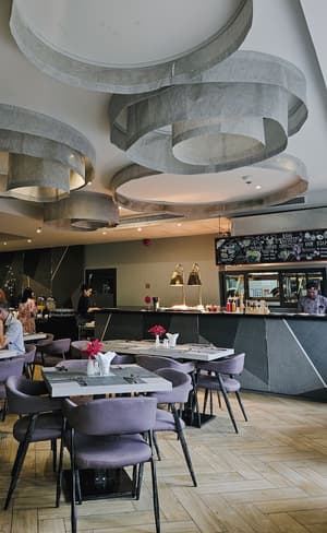 thumbnail: Breakfast area