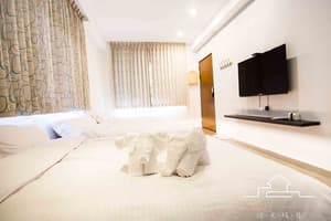 thumbnail: Room