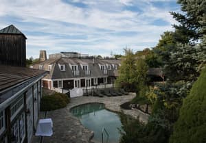 thumbnail: Property grounds