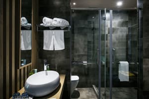 thumbnail: Bathroom