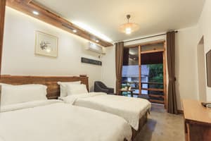 thumbnail: Room
