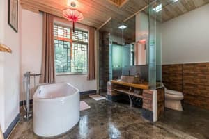 thumbnail: Bathroom
