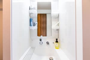 thumbnail: Bathroom