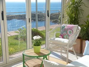 thumbnail: Living room
