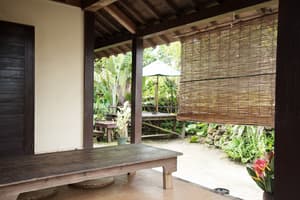 thumbnail: Interior detail