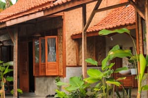 thumbnail: Exterior
