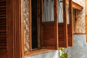 thumbnail: Exterior